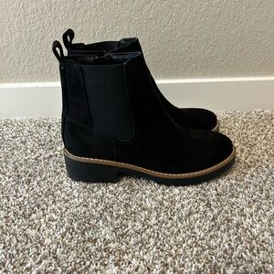 Women's Black Kensie Boots Size 8.5